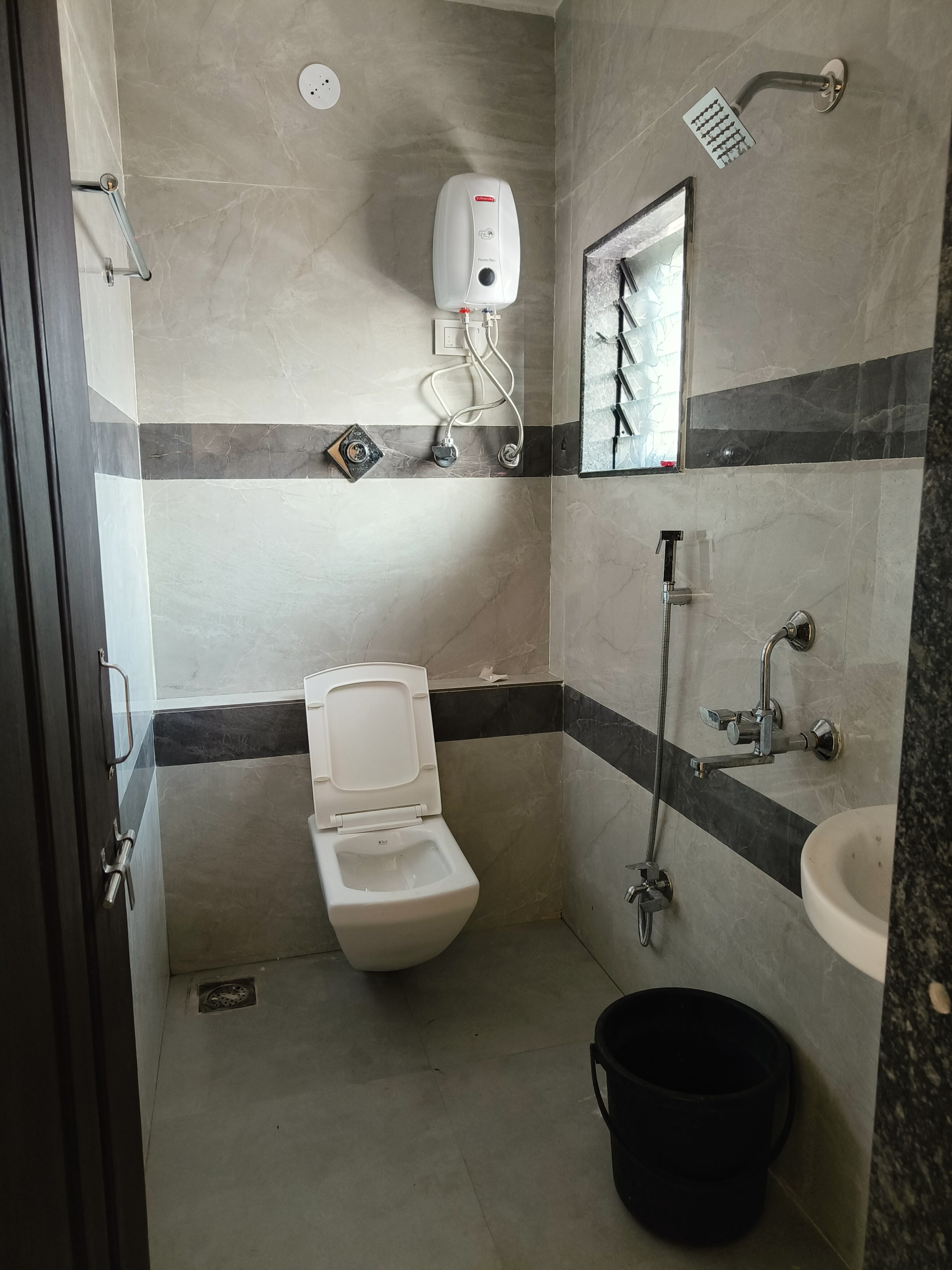 Atharv Guesthouse - Tap to explore photos