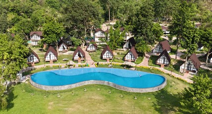 WelcomHeritage Tarangi Ramganga Resort Room Type - Pine Cottage Pool View With Veranda