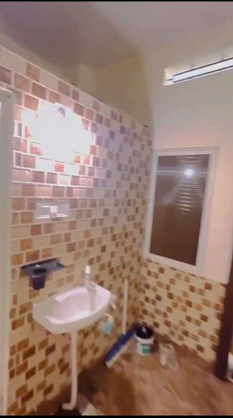 Rudra Palace Home Stay Suraj Nagar - Tap to explore photos