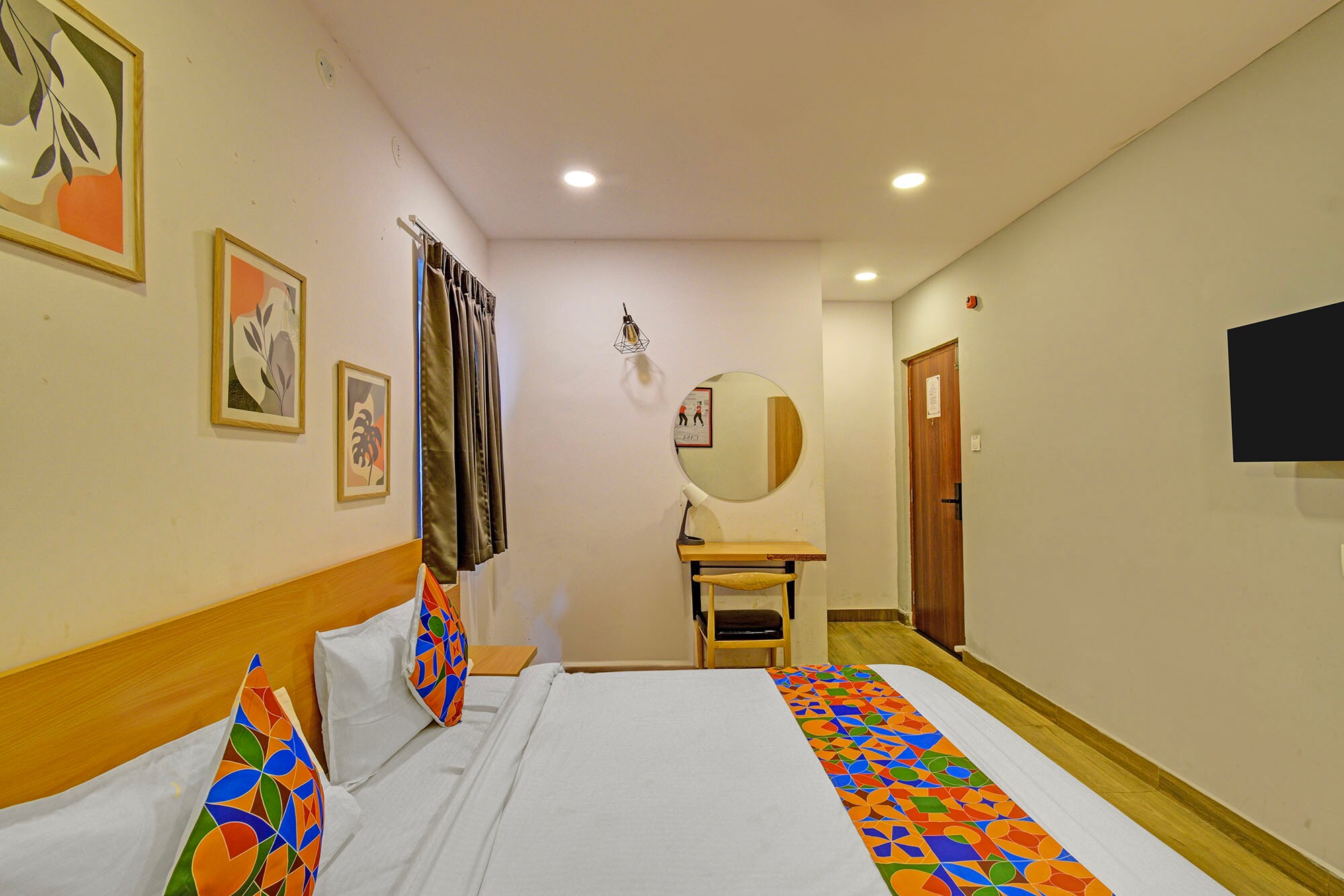 FabHotel Casa Grand Himayathnagar - Birla Mandir & Assembly, Himayath Nagar - Tap to explore photos