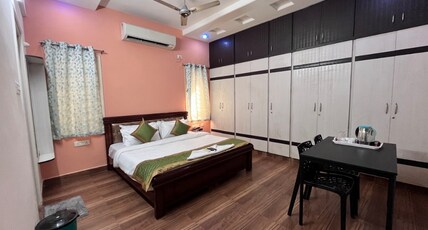 Golden Leaf Hotel Room Type - Bedroom 1