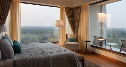 The Oberoi New Delhi Room Type - Deluxe Suite with Living Room, Golf Course or Humayuns Tomb view The Oberoi New Delhi Room Type - Deluxe Suite with Living Room, Golf Course or Humayuns Tomb view