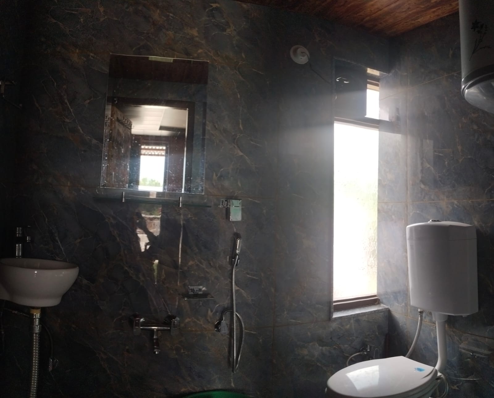 Hotel Ever Heaven Stay - Tap to explore photos