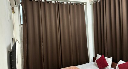 Varanasi Paradise Room Type - Standard Room AC