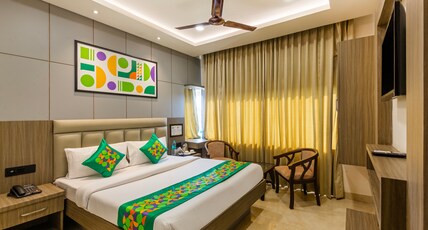 Treebo Bombay Palace Room Type - Standard Room
