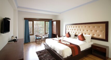 Hotel Ladakh Marvel - Top 3 Star Hotel Room Type - Super Deluxe Room With mountain View