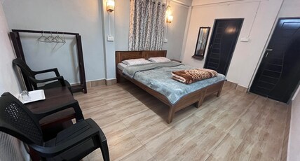 Hunsi Homestay Room Type - Double bedroom with balcony 3