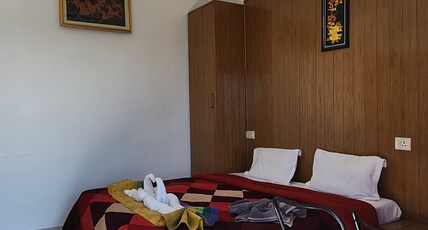 Monal Cafe &Homestay Room Type - Deluxe Rooms