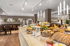 Best Western Plus Park Airport Hotel