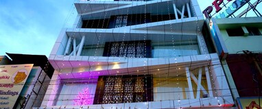 Sri Maharaja Residency