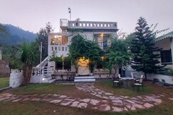 Greca Woods Cottage at DM Farms Morni Hills 