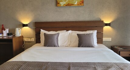 Windale Resorts Room Type - Deluxe Valley facing Room with Balcony