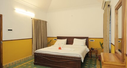 ESAKKI HIGH VIEW RESORTS Room Type - II BED CLASSIC COTTAGE