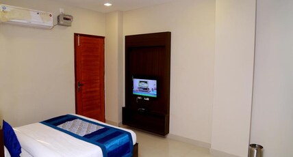 Hotel Starlite A Unit of AKM Hospitalities Room Type - Deluxe Room