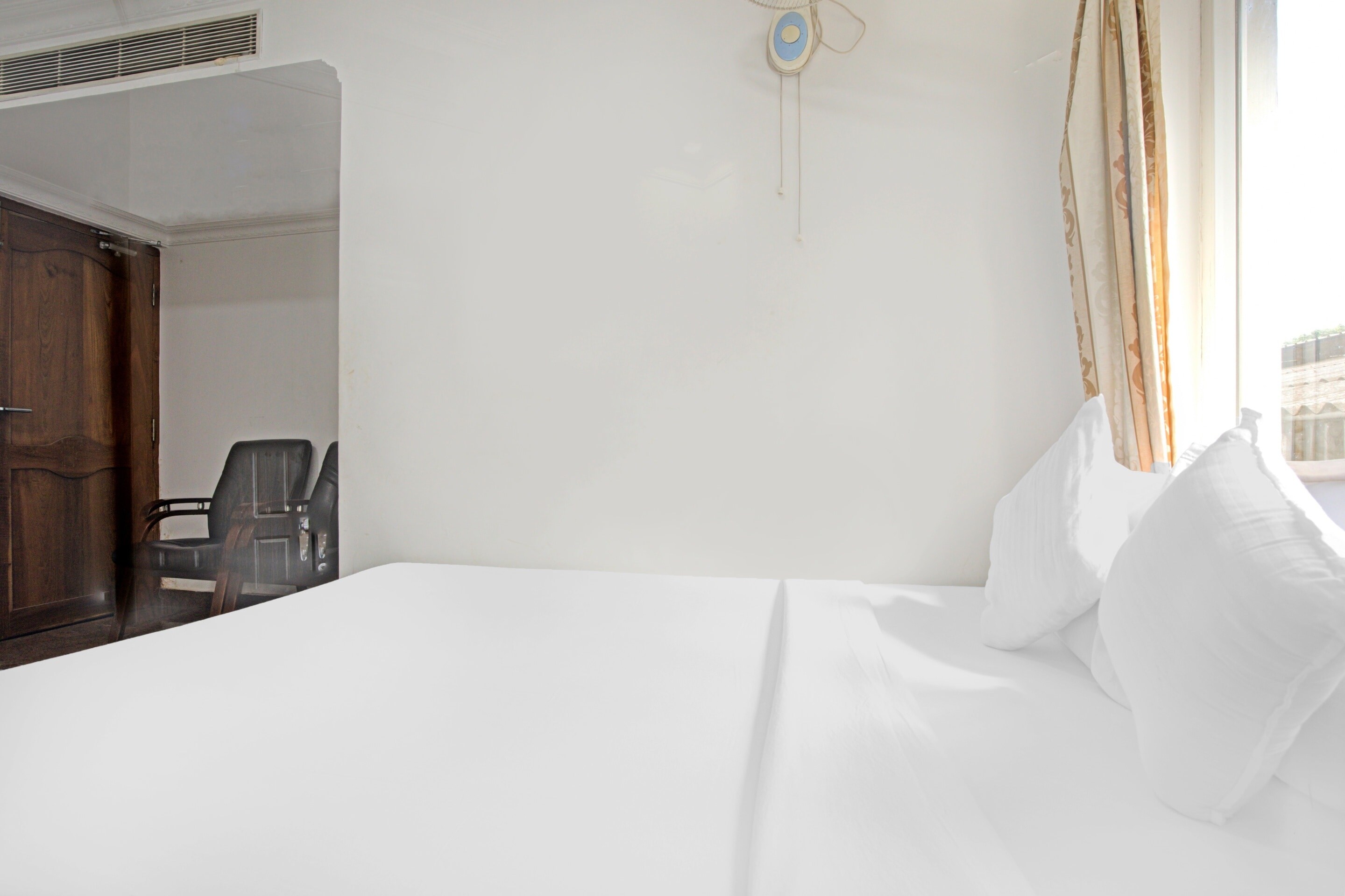 Hotel O Mount Alagar Residency - Tap to explore photos