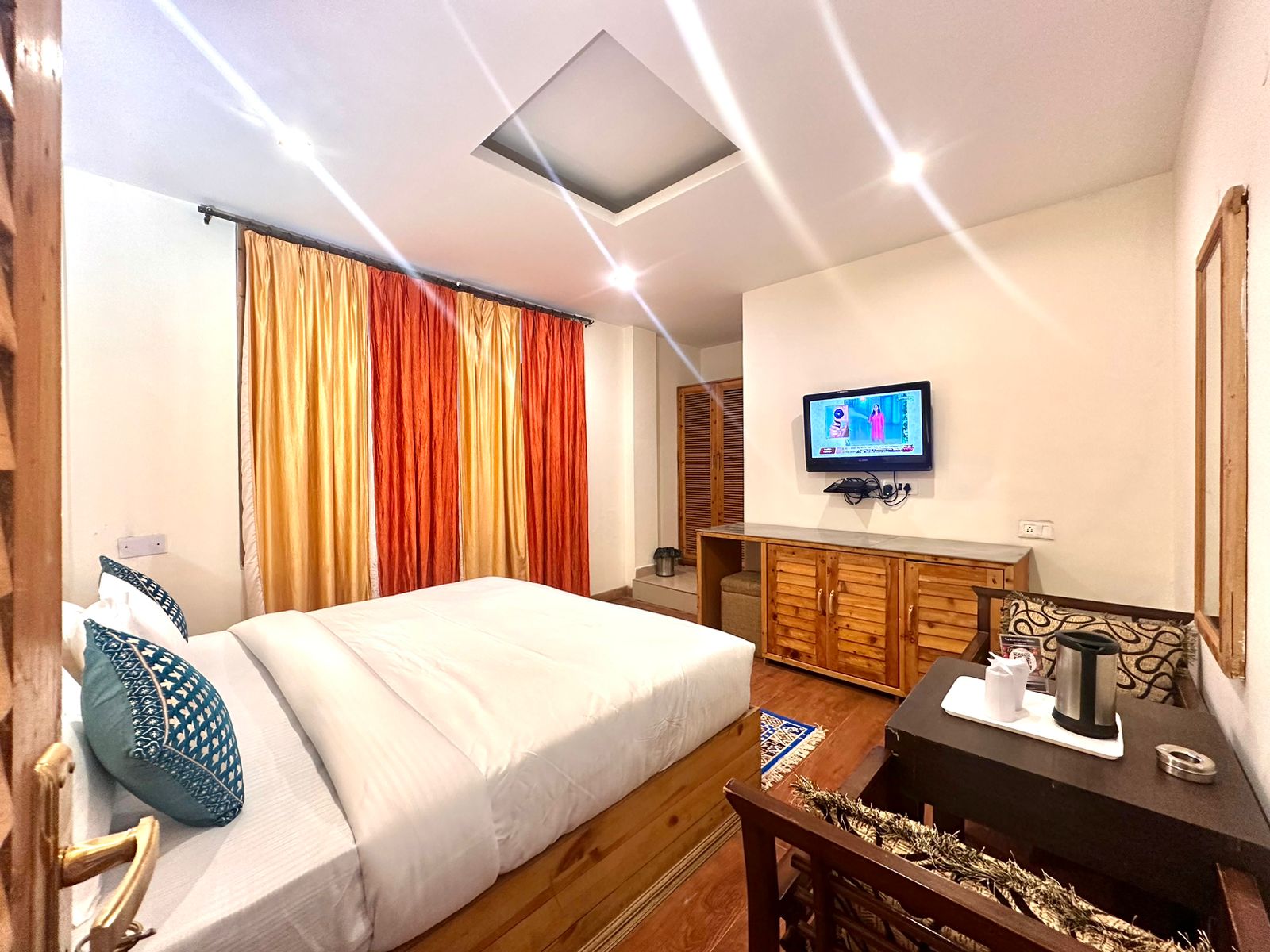 The Bliss Cottage Manali(Villa and Apartment) - Tap to explore photos