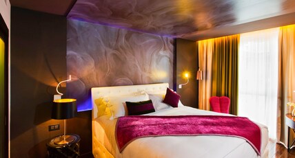 HOTEL DE L OPERA HANOI Room Type - Superior Room, 1  King Size Bed
