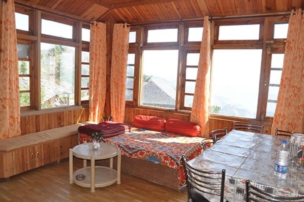 Aastha Home Stay - Tap to explore photos