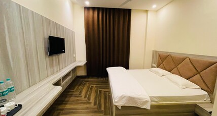 Madhuwan Palace And Hotel Room Type - Super Deluxe
