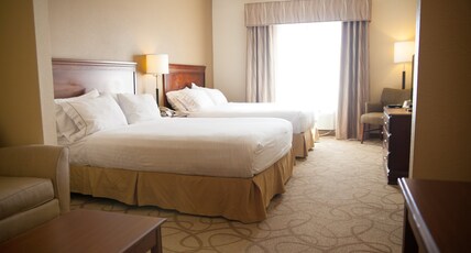 Holiday Inn Express Hotels & Suites Mountain Home Room Type - 2 Queen Beds Standard Comm Accessible