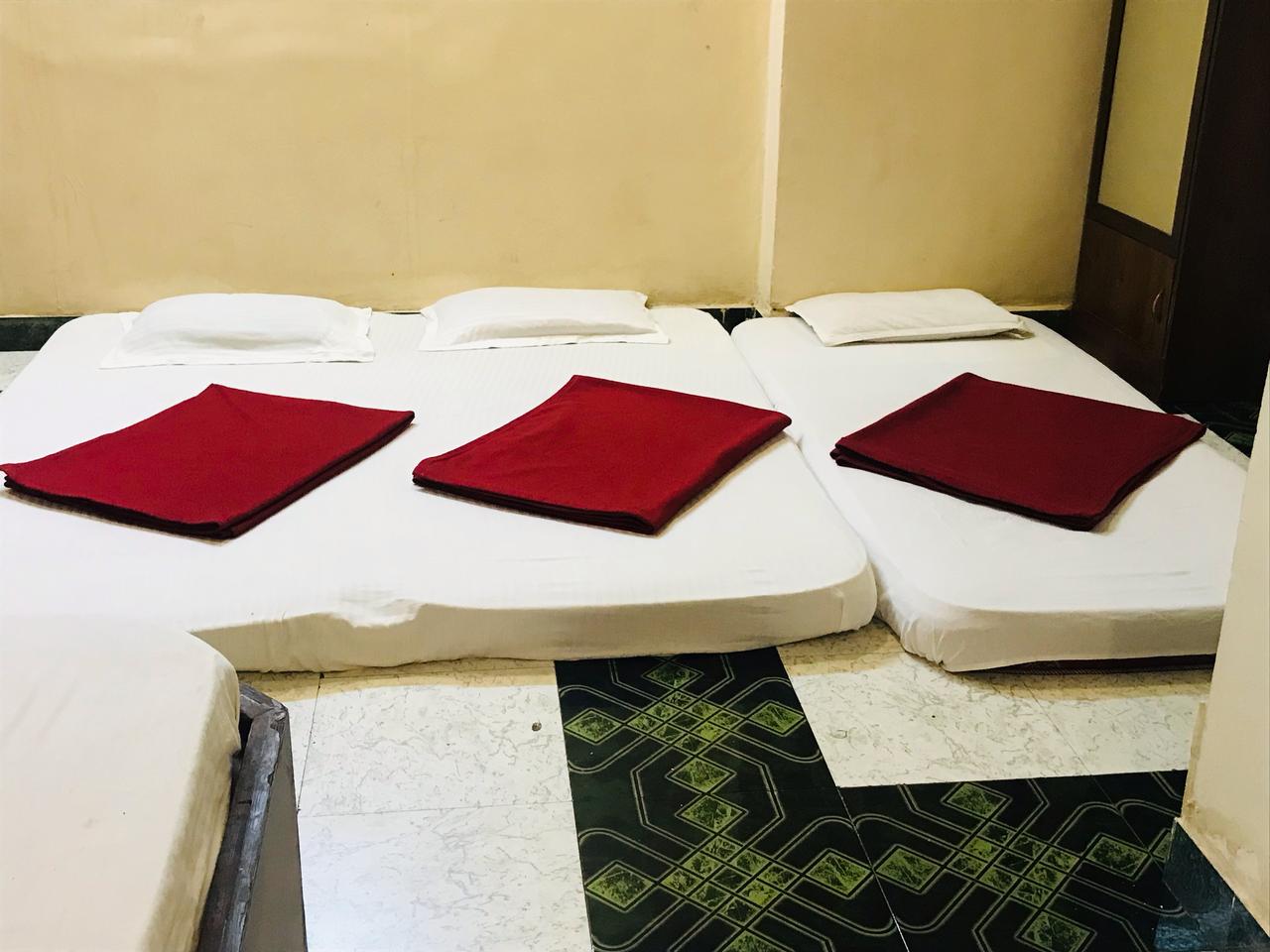 J J Lodging - Tap to explore photos