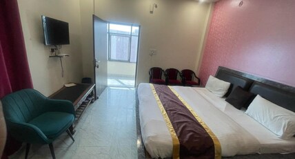 Hotel The Grand Vikrant Room Type - Deluxe Room