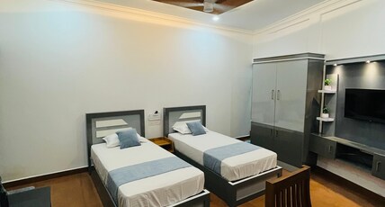 Enroute Delight Residency Kothamangalam Room Type - Standard Double Room-Non AC