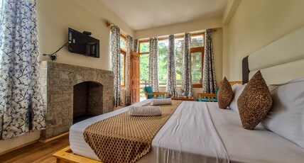 The Himalayan Primula Room Type - Super Deluxe Room with Balcony