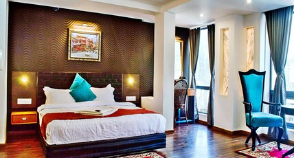 Hotel Jagjeet Room Type - Maharaja Suite