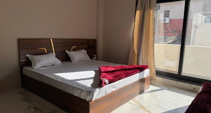 Hotel Shri Kaila Devi sharnam Room Type - Deluxe Double Bed Room AC
