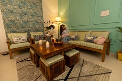 Mad Monkeys 3BHK Luxury Apartmentsv - Close to Fortis, Sector 62