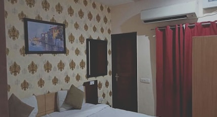 Hotel O Cozy Hut Room Type - Classic