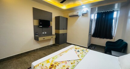 Regal Palace Room Type - Deluxe Room
