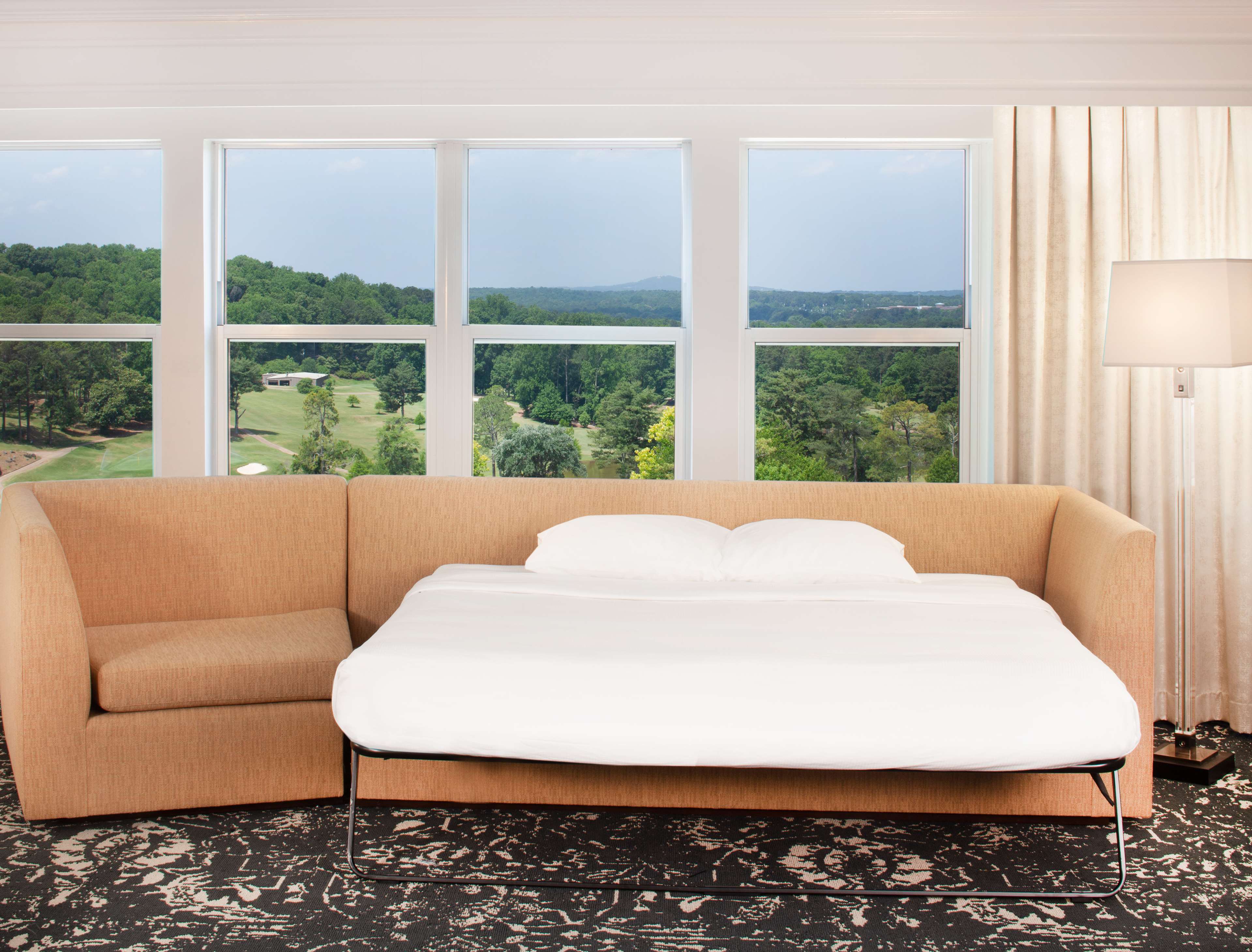 Hilton Atlanta Marietta Hotel & Conference Center - Tap to explore photos