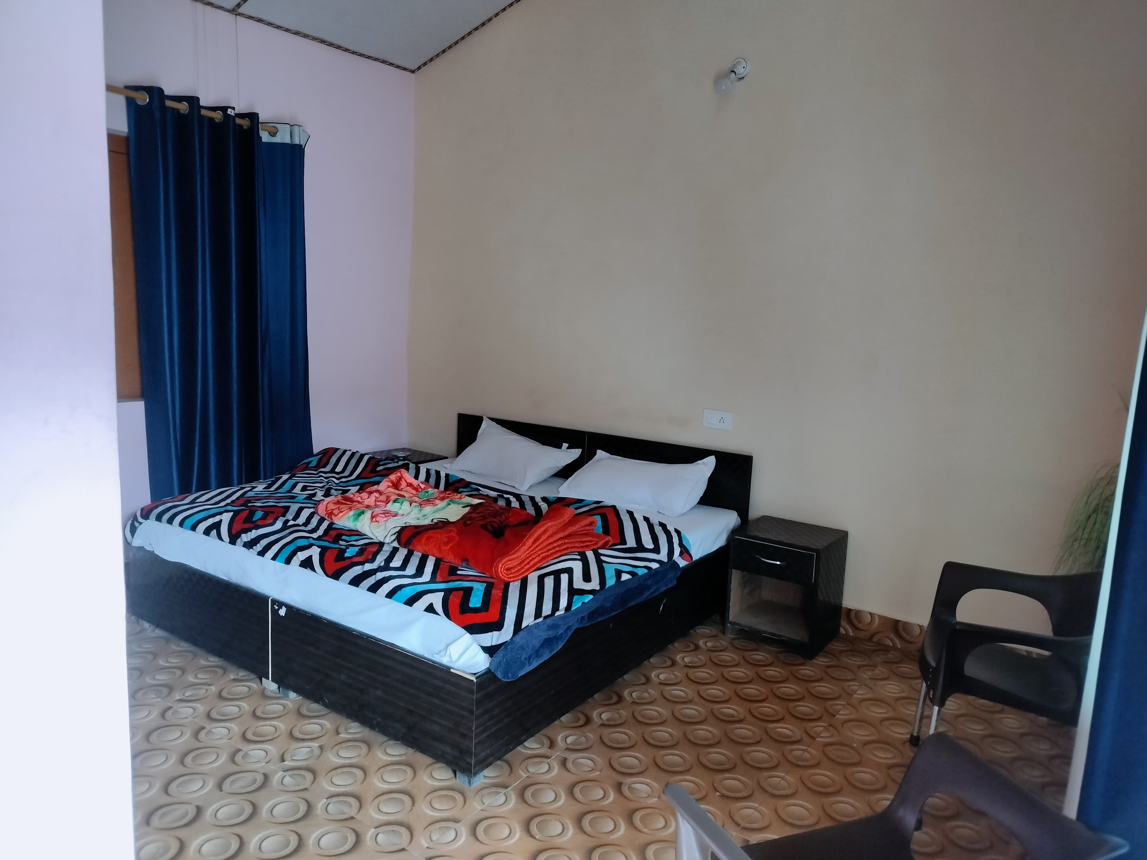 Nanda Devi Home Stay - Tap to explore photos
