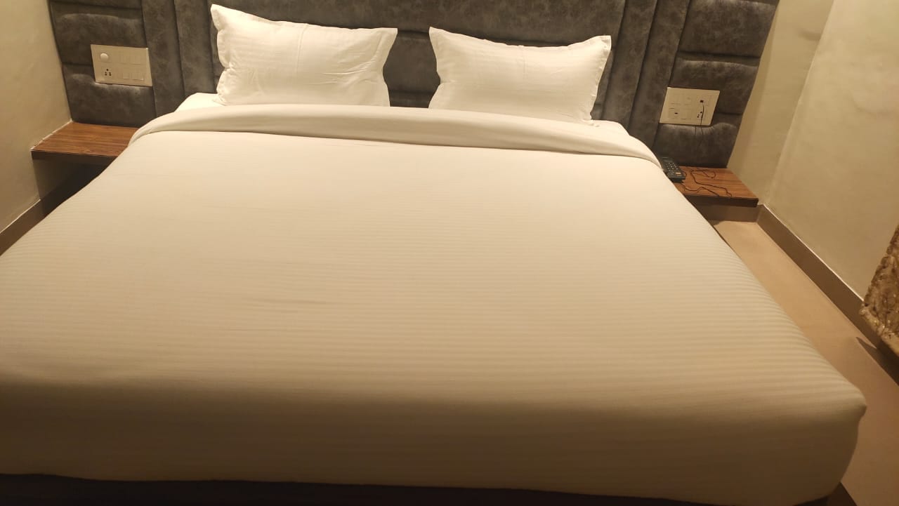 GMR REGENCY - Tap to explore photos