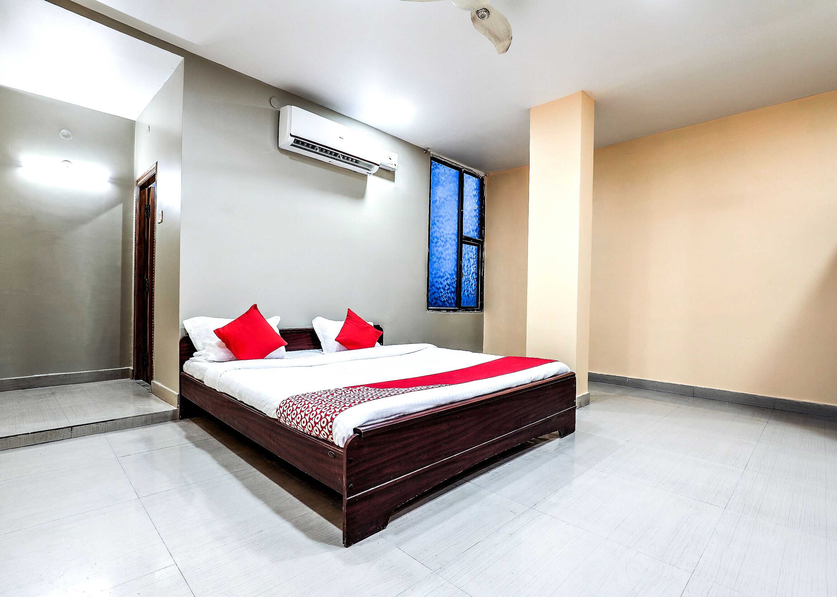 Hotel O satya lodge - Tap to explore photos