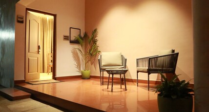 DNC Shevaroys Resorts & Spa Room Type - Deluxe Villa with Bathtub and Private Car Parking