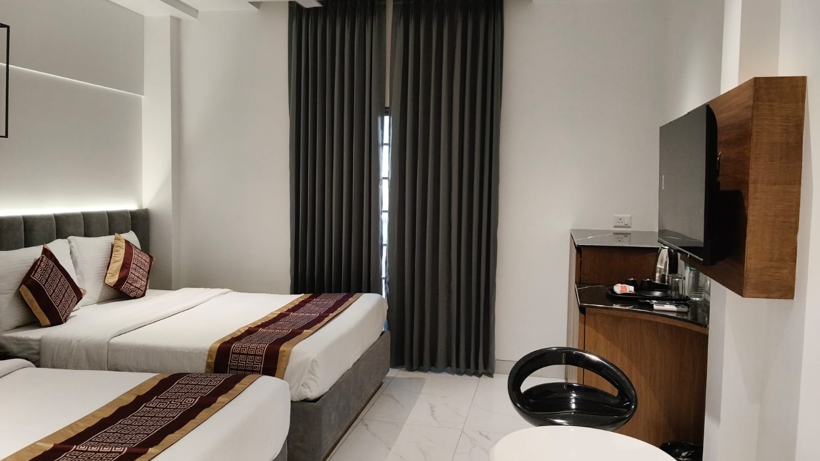 Hari Piorko Inn @ Paharganj - Tap to explore photos