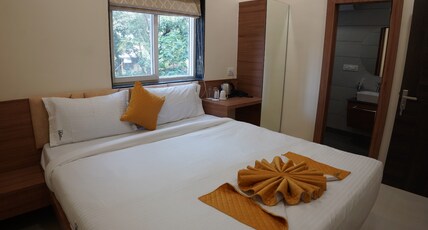 ARK HOTELS. Room Type - Deluxe Double AC Room