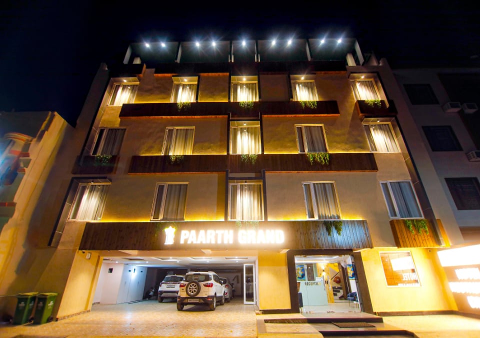 Treebo Premium Paarth Grand Hotel - Tap to explore photos