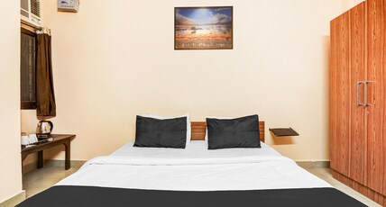 Hotel O Jankipuram Vikas Nagar Room Type - Classic
