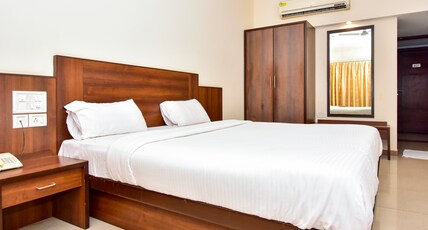 Suman Residency Room Type - Executive Double Room