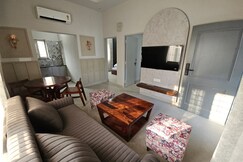 Heartstrings Milestones Luxe Stay by Jabula