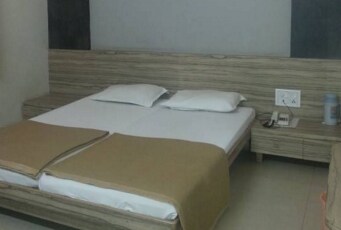 Hotel Infinity Residency Room Type - Deluxe (Non A/C)