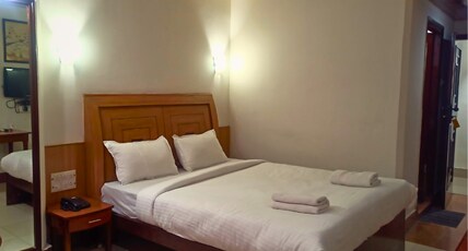 Hotel Ambarish Grand Residency by Divine View Room Type - Deluxe