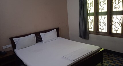 Hotel Susil Classic Room Type - Deluxe Double Bed AC