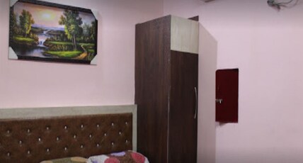 Hotel Gourav Room Type - Deluxe room