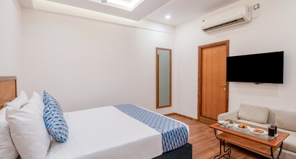 Palette Hotel by CheckIn Jaipur City Centre Room Type - Premium King Bed Room Palette Hotel by CheckIn Jaipur City Centre Room Type - Premium King Bed Room