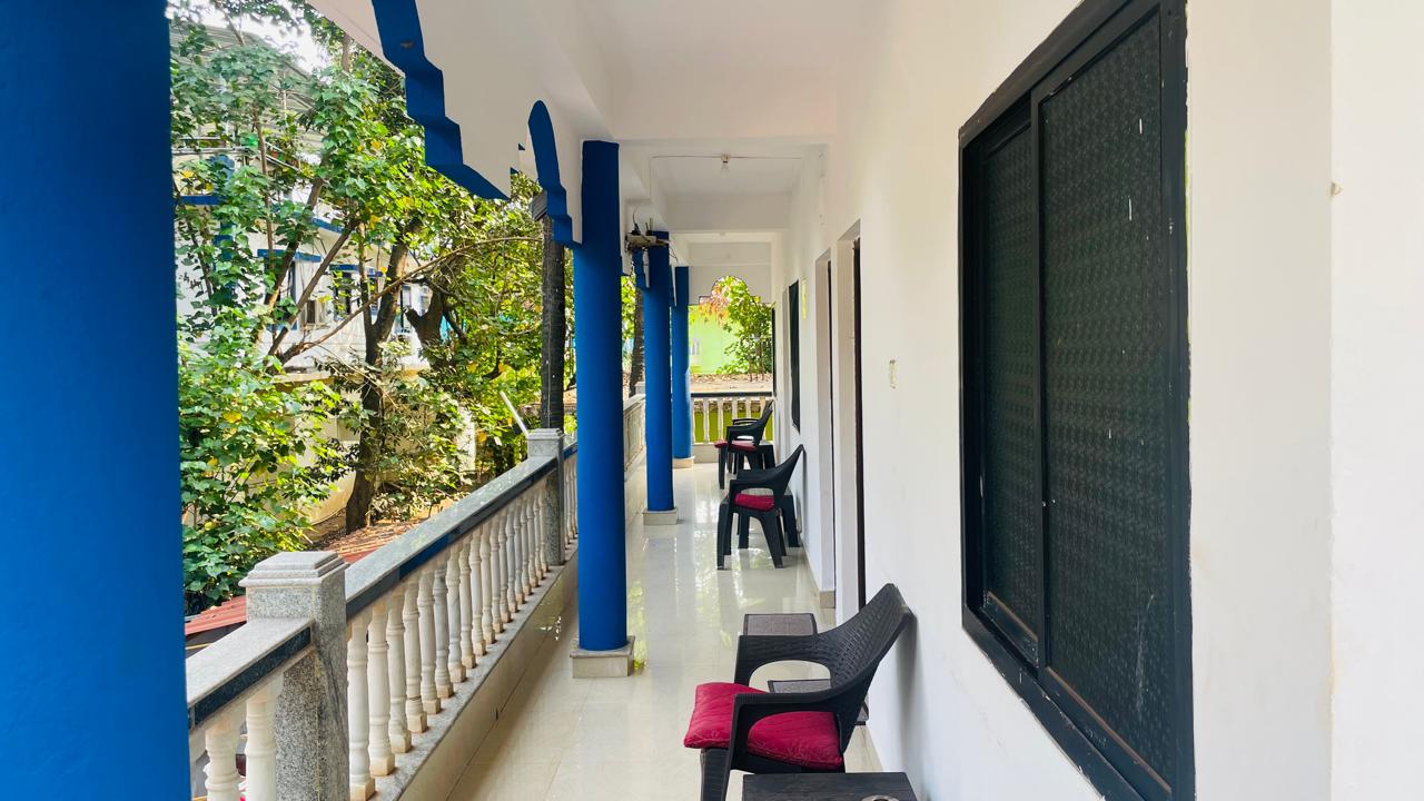 Indra's Nest - Studio Apartments - Tap to explore photos